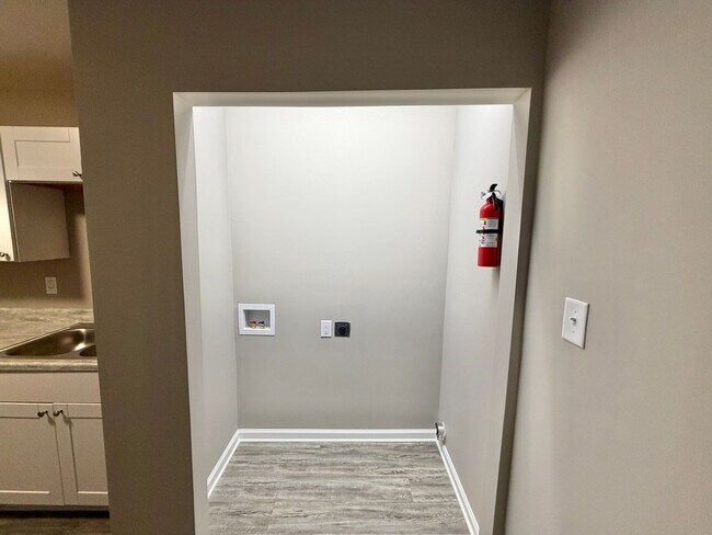 Building Photo - S Mulberry Duplex