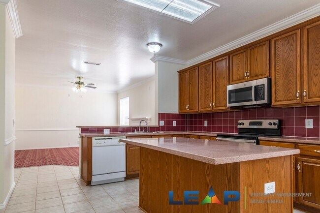 Building Photo - Beautiful home in Hurst-Euless-Bedford ISD