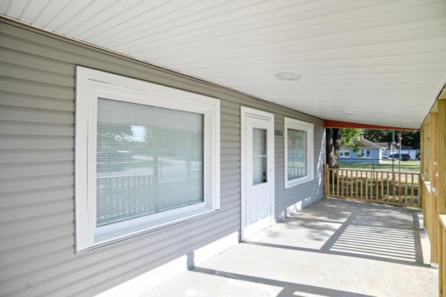 Building Photo - 2212 S Delawanda Ave