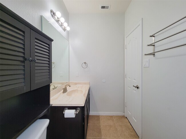 Building Photo - 249 Harbor Bend Ln