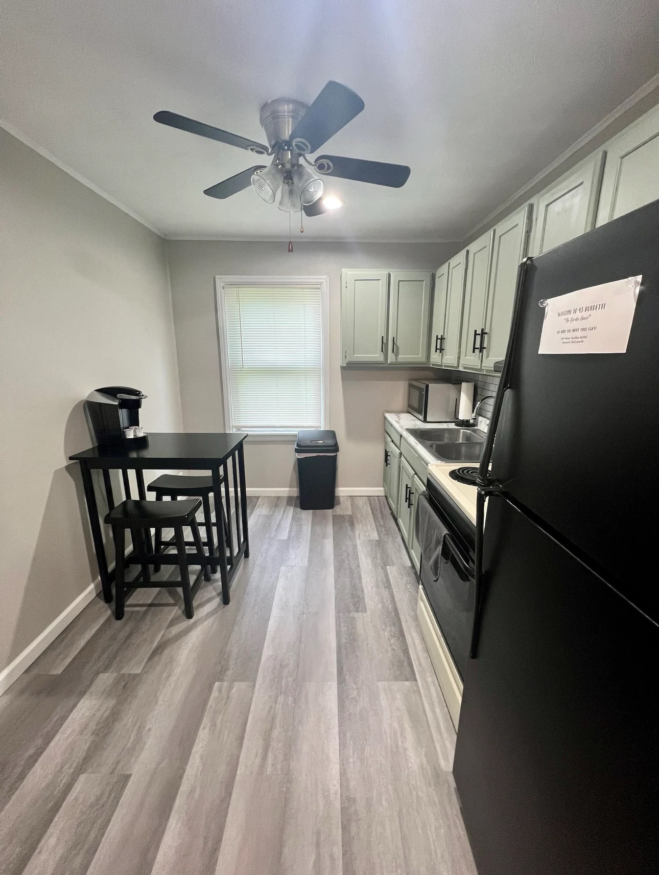 Building Photo - 43 Burdette Addition Dr