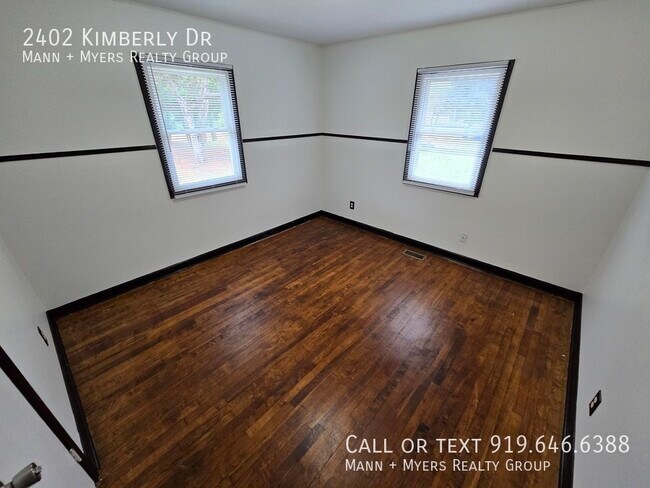 Building Photo - 2402 Kimberly Dr