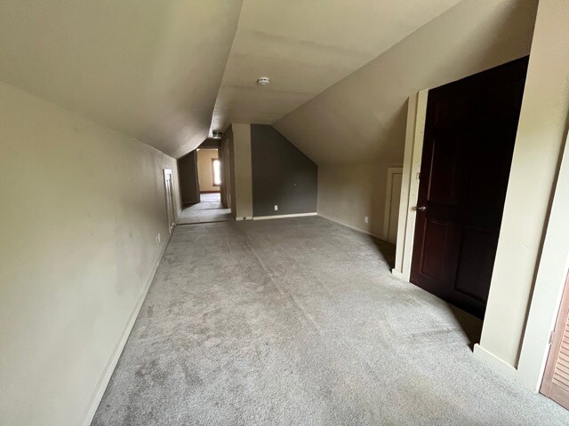 Upper level family room - 3948 N Downer Ave