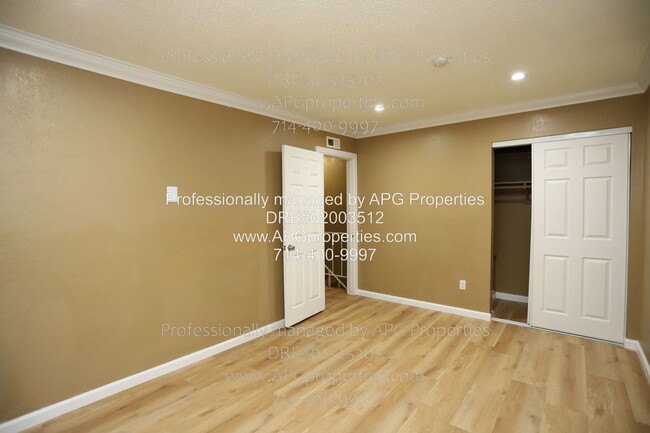Building Photo - 630 S Knott Ave
