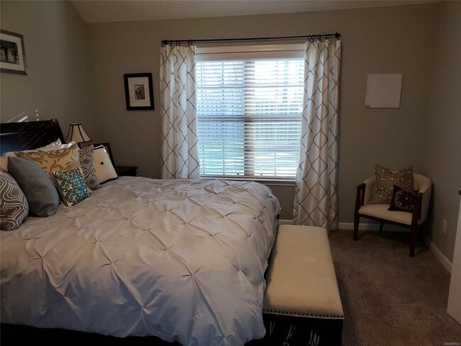 Building Photo - 9407 Cres Lodge Cir