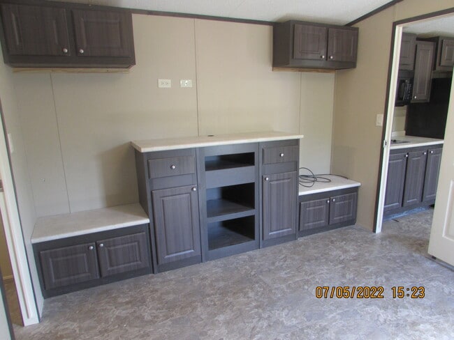 Building Photo - 111 Cherylton Dr