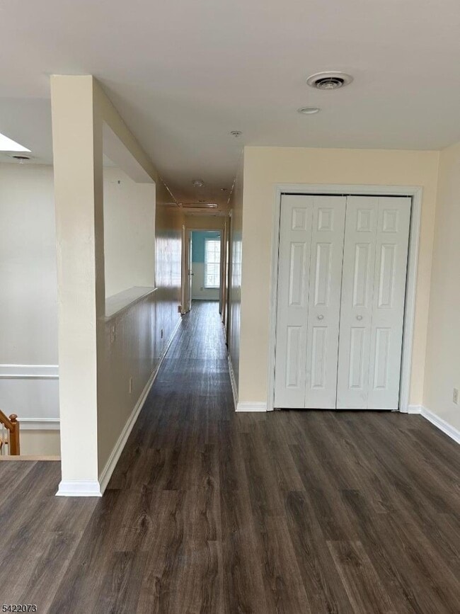 Building Photo - 91 Roseland Ave