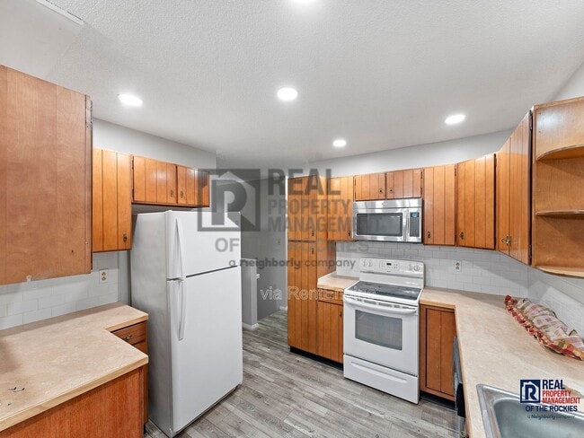 Building Photo - 1831 21st Street Rd