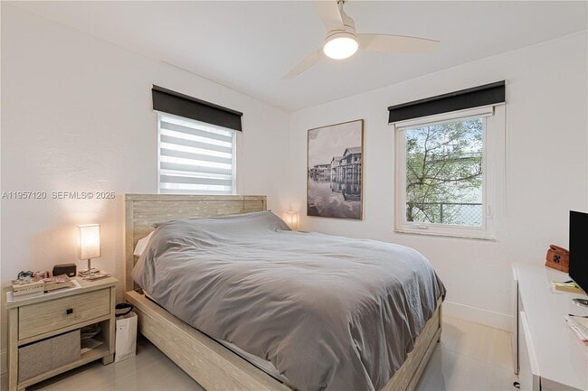 Building Photo - 7235 SW 39th St