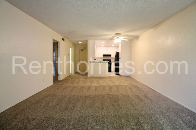 Building Photo - Mission Valley, 10225 Caminito Cuervo #143...