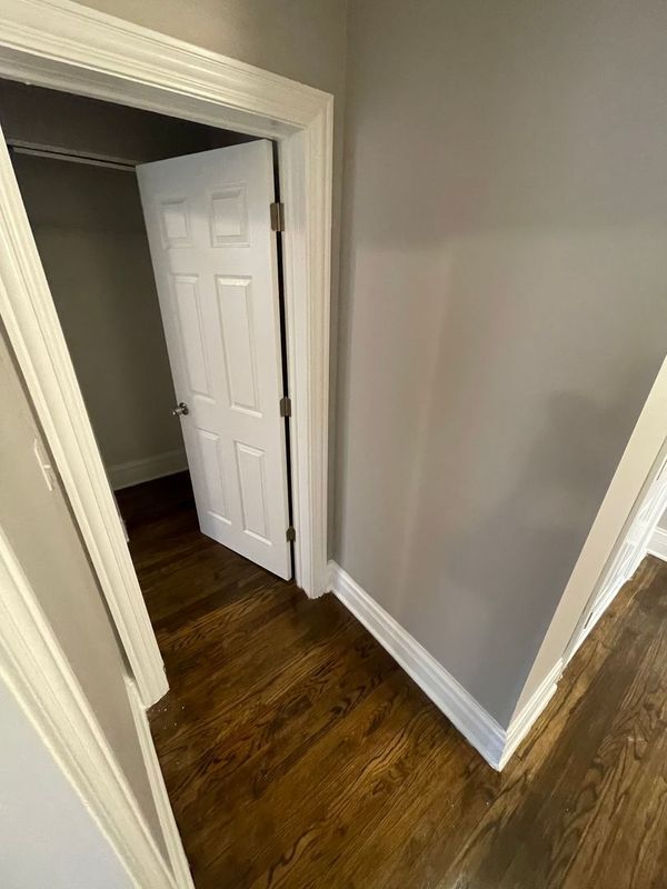 Building Photo - 11023 S Vernon Ave