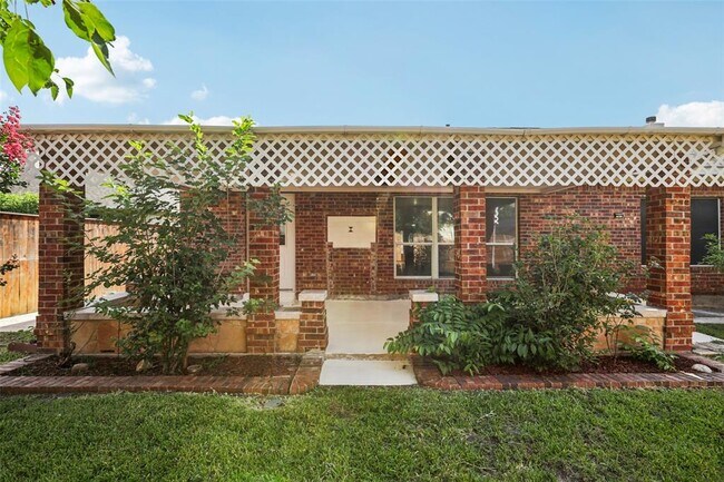 Building Photo - 11736 Dunfries Ln