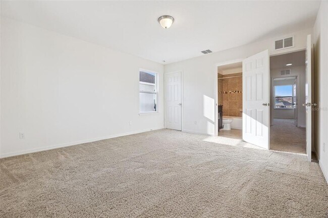 Building Photo - 3750 Mount Vernon Way