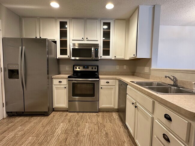 Building Photo - 4880 149th St N