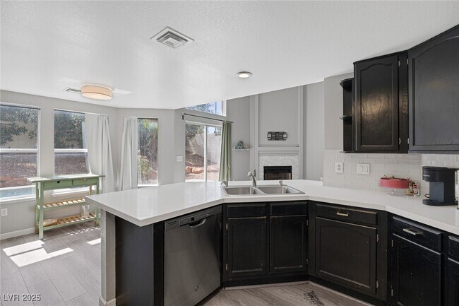 Building Photo - 8433 Dry Cliff Cir
