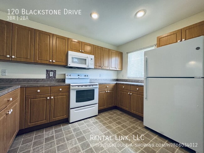 Building Photo - 120 Blackstone Dr
