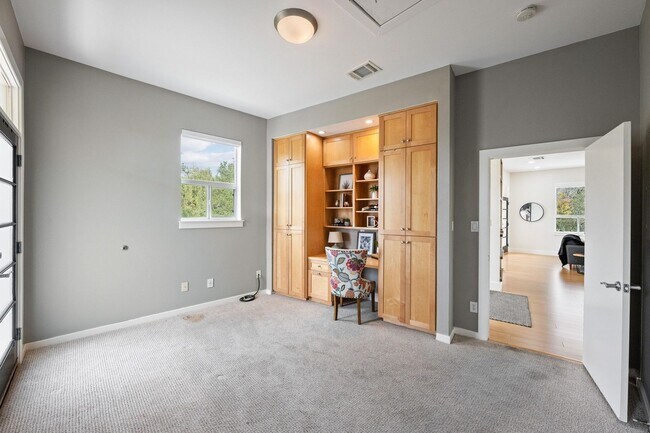 Building Photo - Stunning Condo For Lease off South 1st ST ...