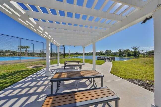 Building Photo - 12418 RADIANT CRYSTAL ROSE