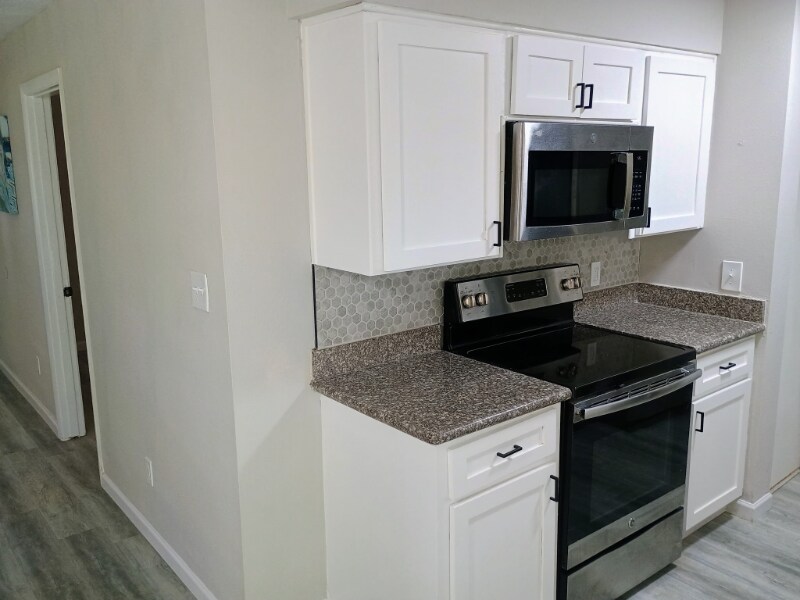 Building Photo - 5834 Forest Grove Blvd