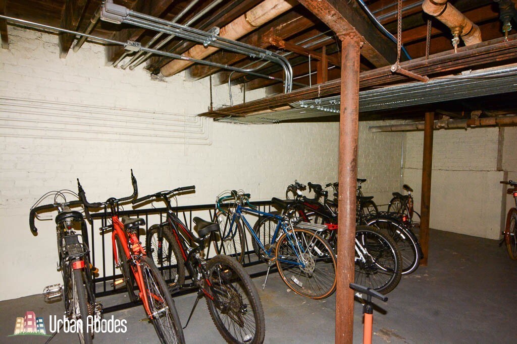 Building Photo - 2331 N Rockwell St
