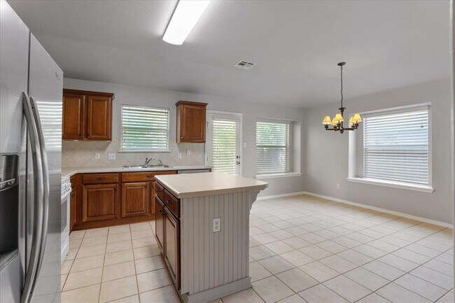 Building Photo - 2539 Pearson Way