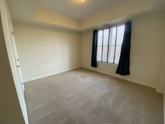 Building Photo - 2200 S University Blvd