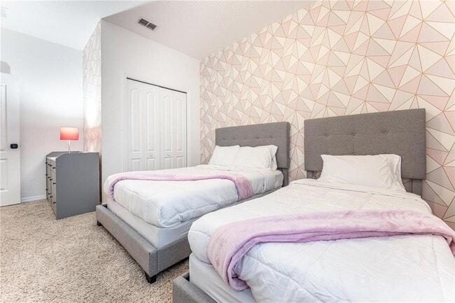 Building Photo - 5151 Ravena Ave E