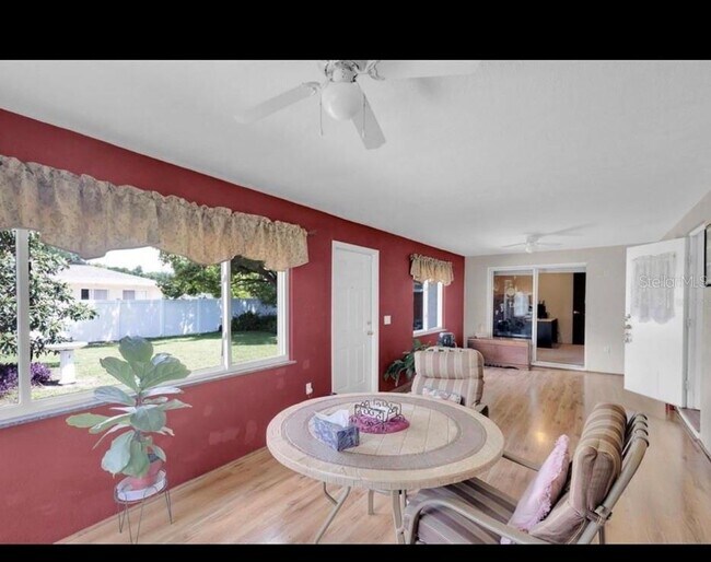 Building Photo - 6792 Tamarind Cir