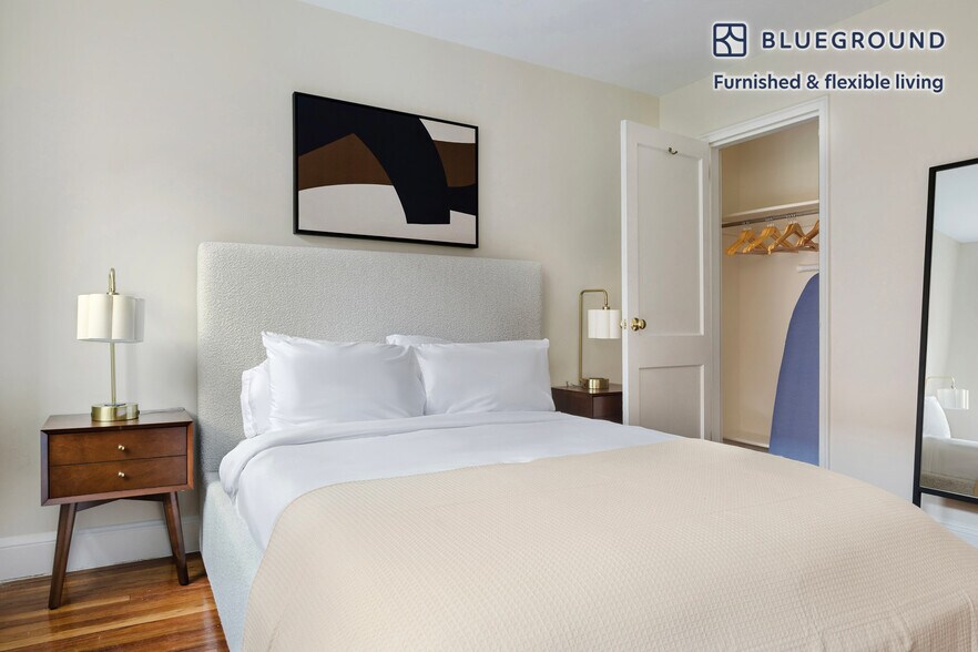 Building Photo - 266 Harvard St