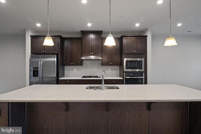 Building Photo - 10007 Ruffian Wy