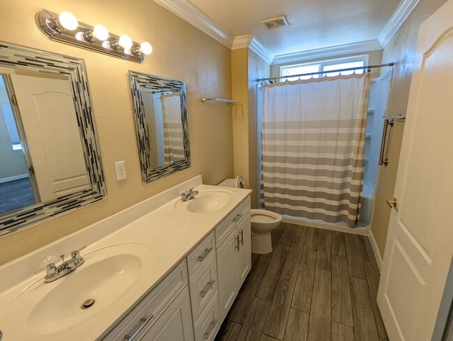 Building Photo - 4932 Dunvegan Ct