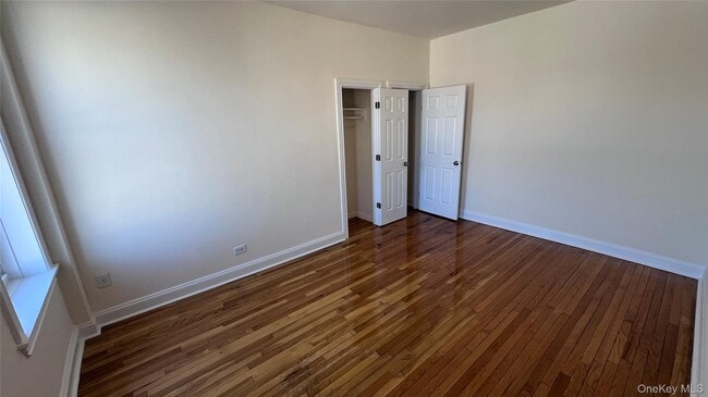 Building Photo - 164-18 43rd Ave