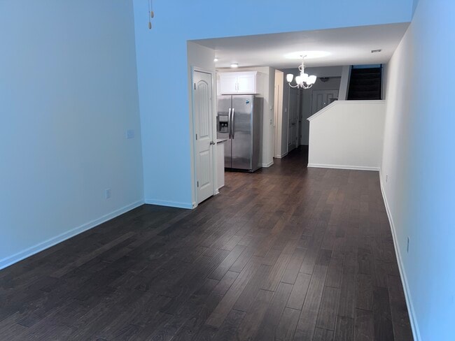 Building Photo - 5518 Hamilton Cir
