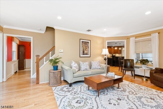 Building Photo - 460 Grove St