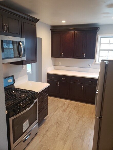 Kitchen - 4219 Creed Ave