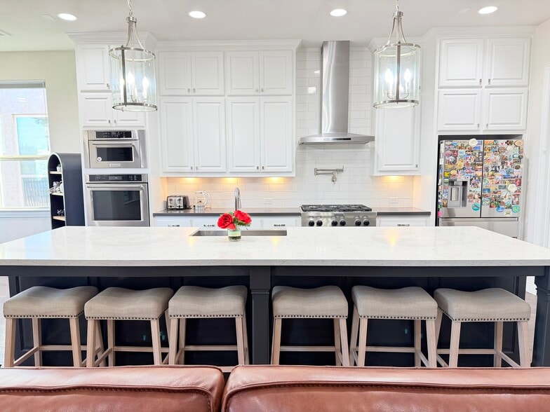 Building Photo - 6817 Golf Club Dr