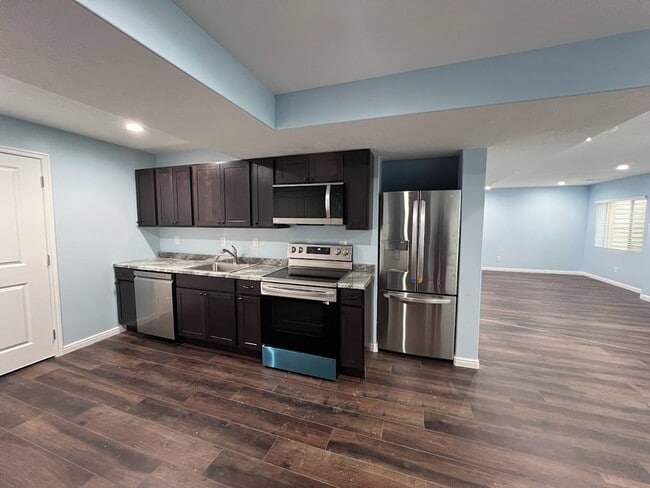 Building Photo - 7059 W Shaffer Ct