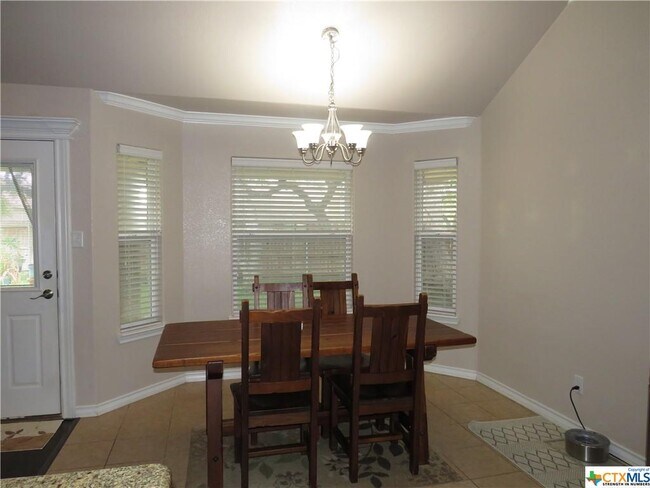 Building Photo - 4705 Bear River Trl