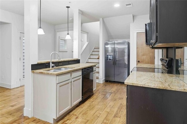 Building Photo - 501 Ridge View Crossing