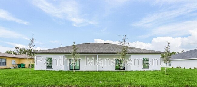 Building Photo - 1154 San Cristobal Ave
