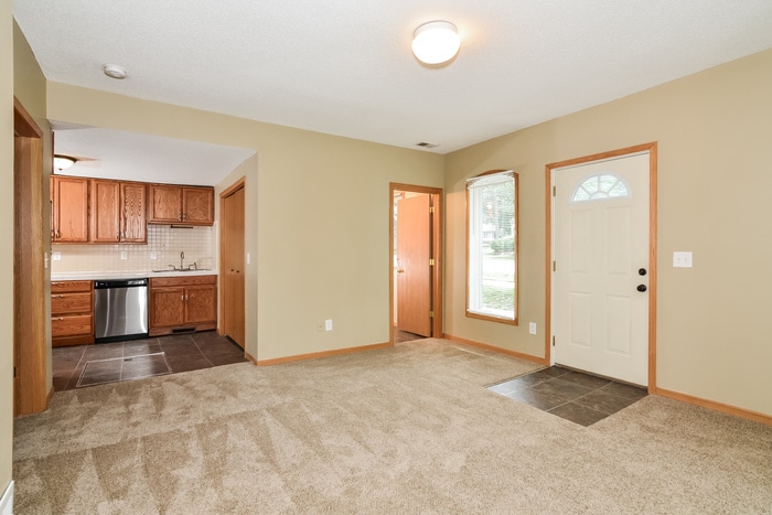 Building Photo - 123 4th Ave E