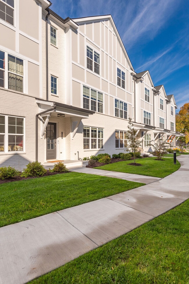 Building Photo - 7008 Westside Cir