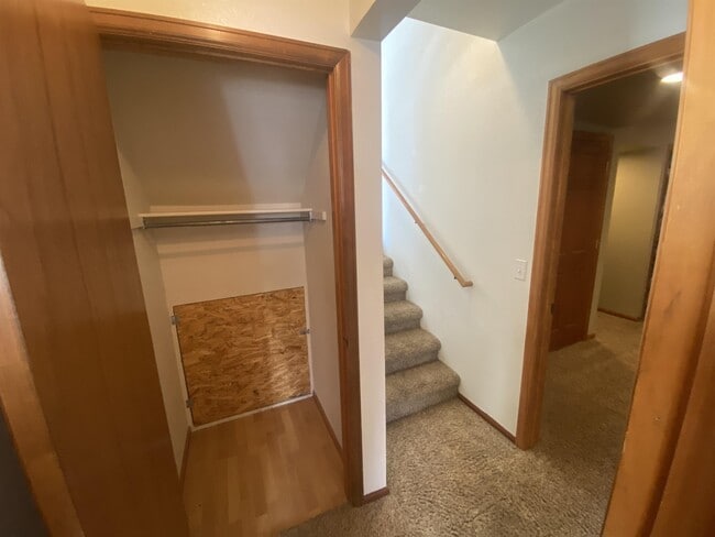 Building Photo - 472 Sodalite Ct