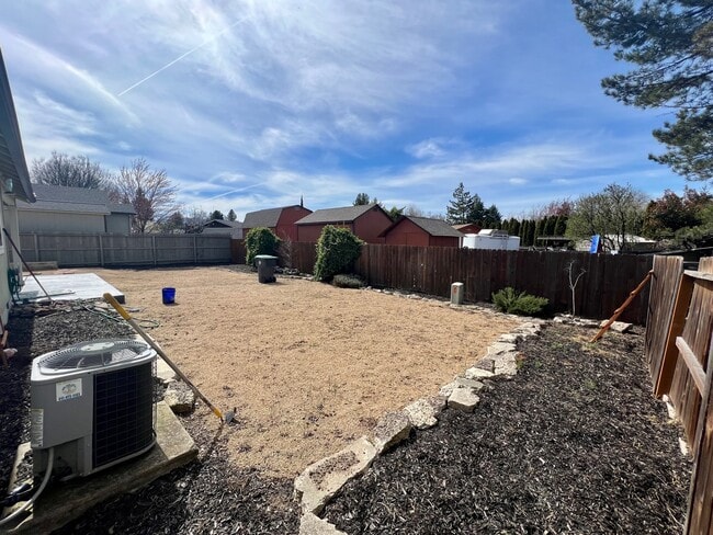 Building Photo - 1548 Inverness Dr