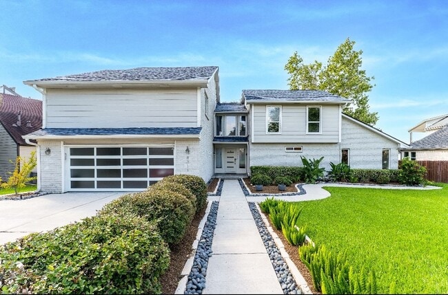 Primary Photo - 8311 Amber Cove Dr