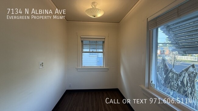 Building Photo - 7134 N Albina Ave