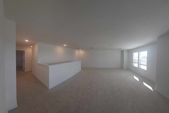 Building Photo - 8414 Bay Oaks Dr