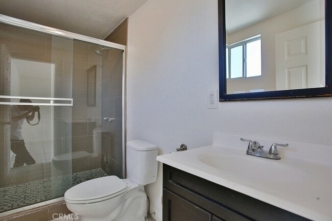 Building Photo - 607 Camulos St