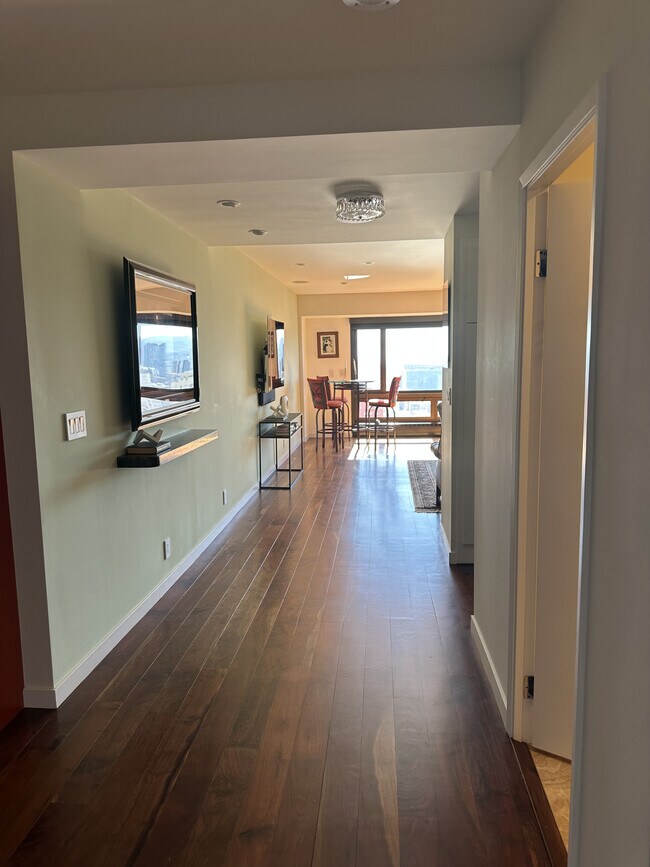 Building Photo - 1177 California St