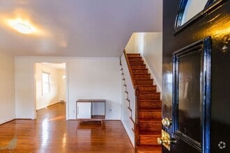 Building Photo - 3937 Ames St NE